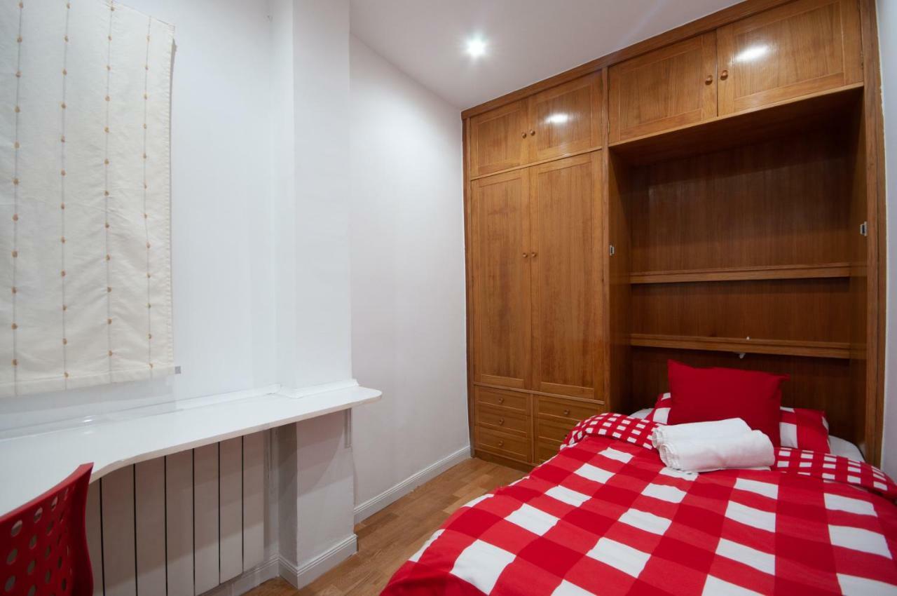 Acogedor Apartamento Lavapies Madrid Luaran gambar